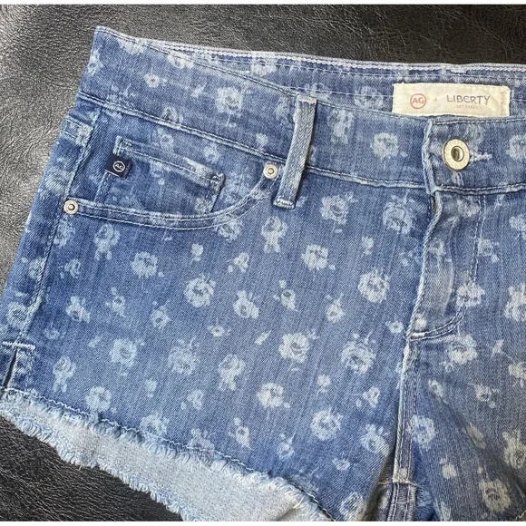 AG Adriano Goldschmied Liberty of London Denim flowers booty shorts SIZE 27 - Picture 2 of 9